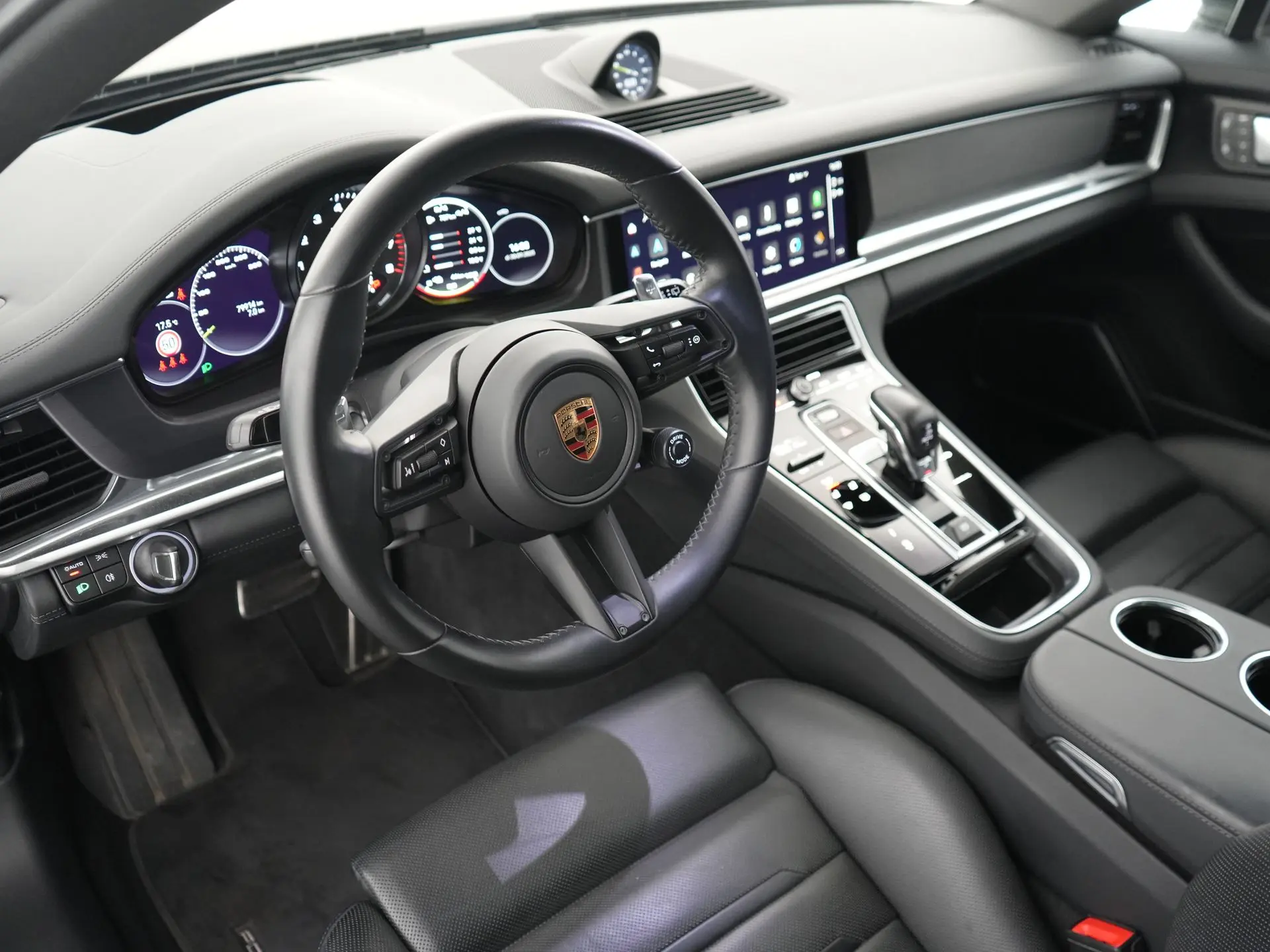 Panamera 4 E-Hybrid Sport Turismo Platinum Edition