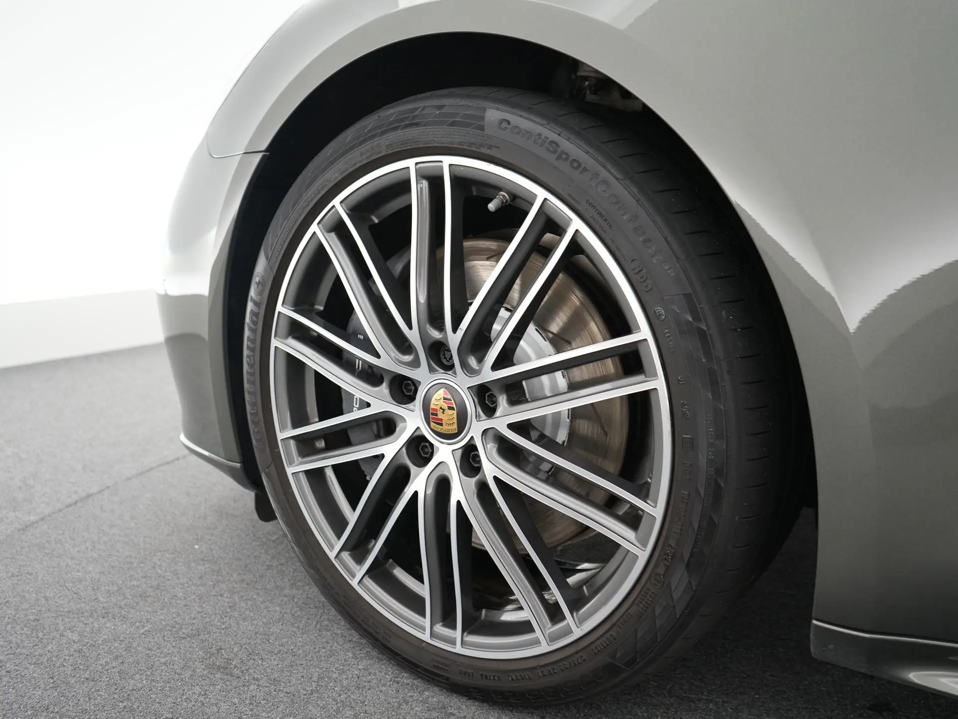 Panamera 4 E-Hybrid Sport Turismo Platinum Edition