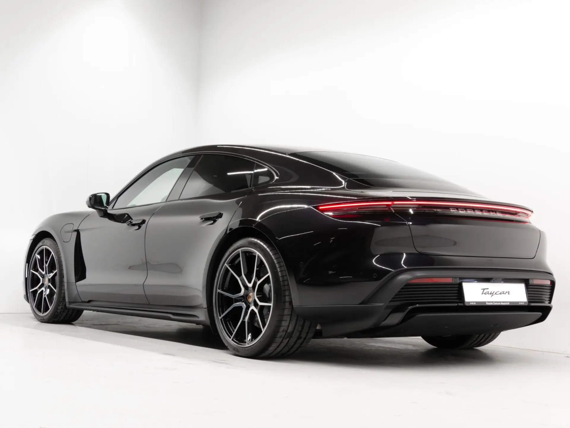 Taycan 