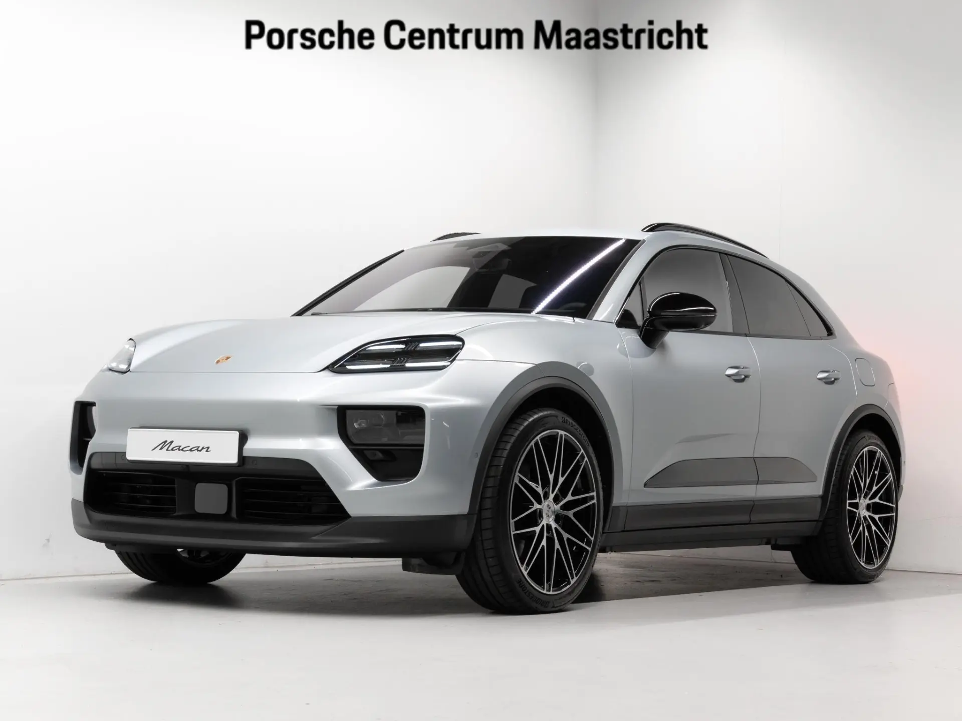 Macan 4