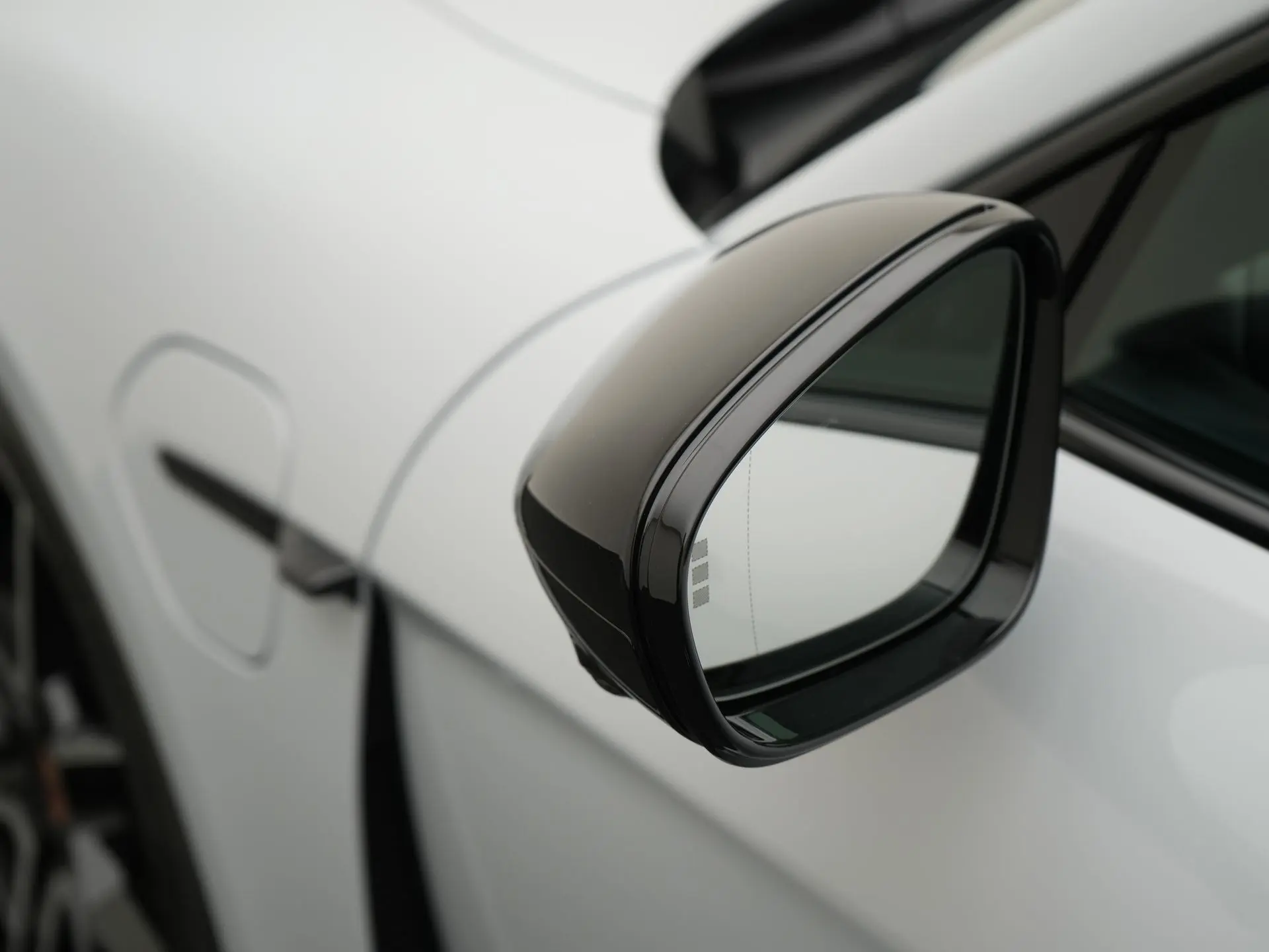 Taycan Sport Turismo Black Edition