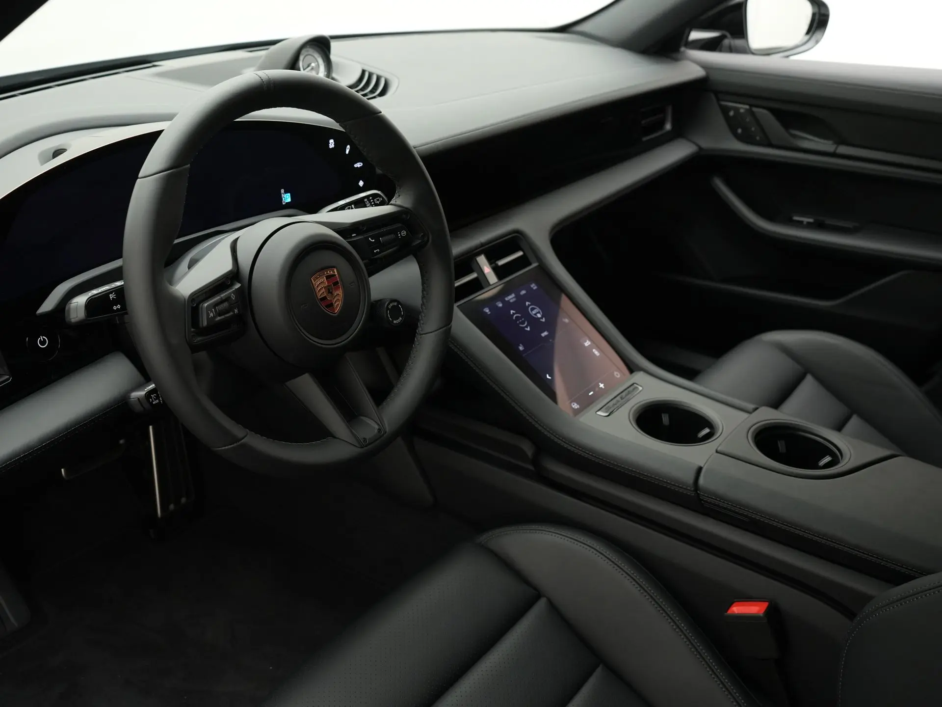 Taycan Sport Turismo Black Edition