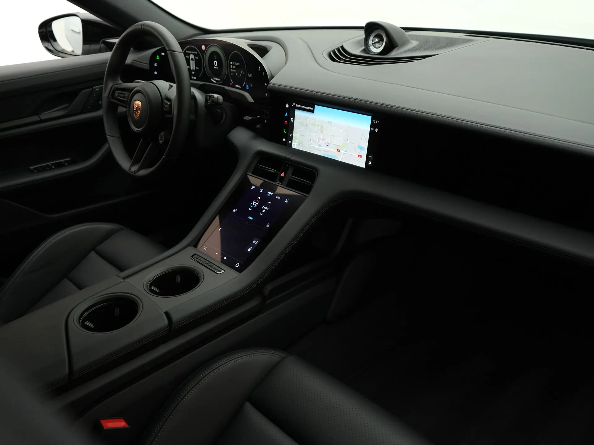 Taycan Sport Turismo Black Edition