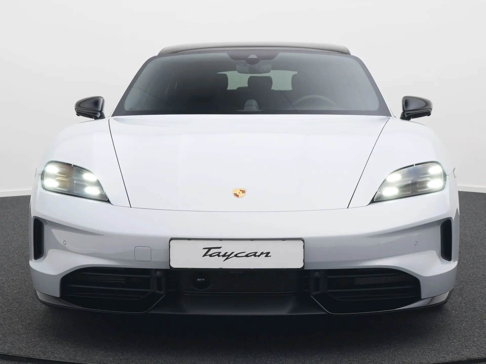 Taycan Sport Turismo Black Edition