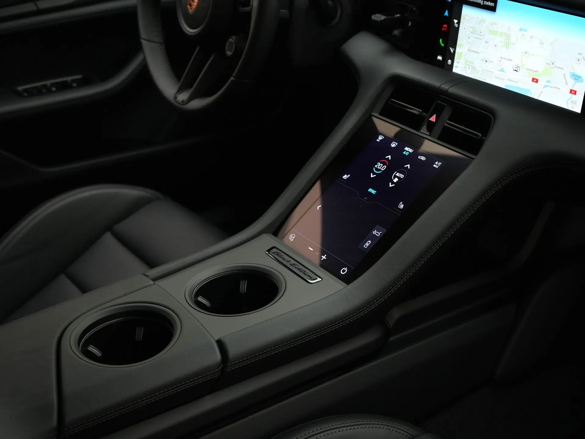 Taycan Sport Turismo Black Edition