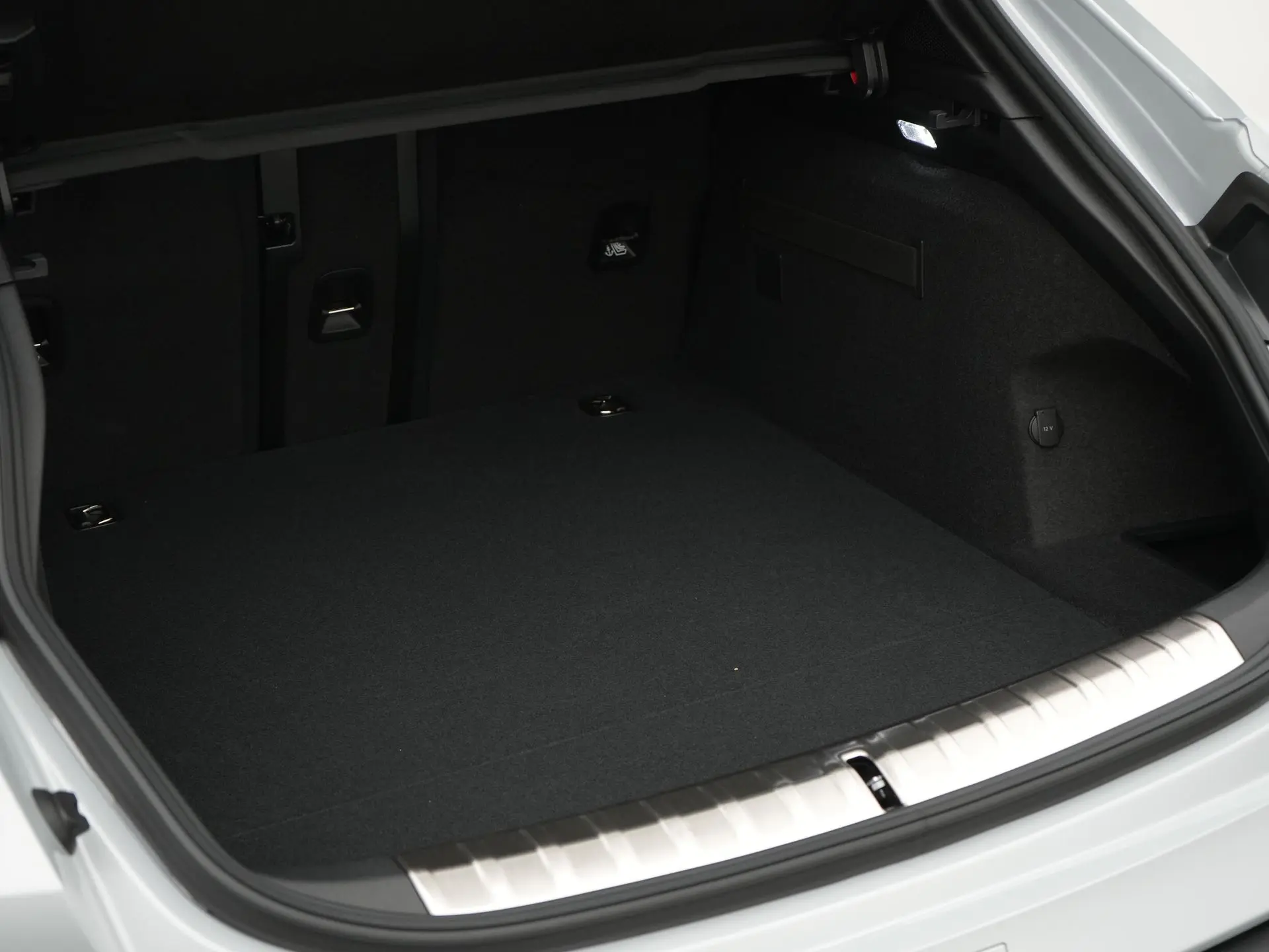 Taycan Sport Turismo Black Edition