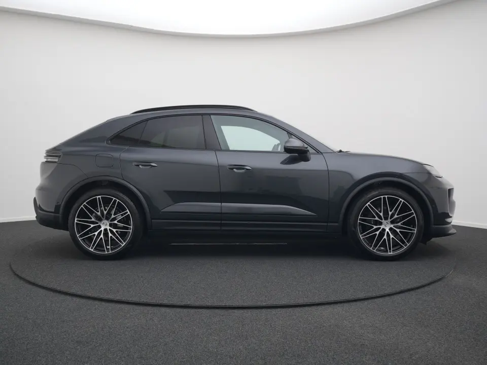 Macan 4