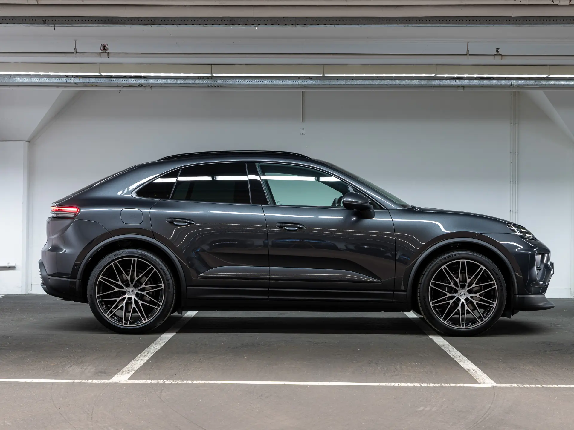 Macan 4