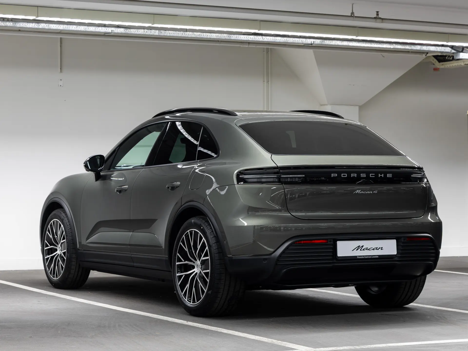 Macan 4