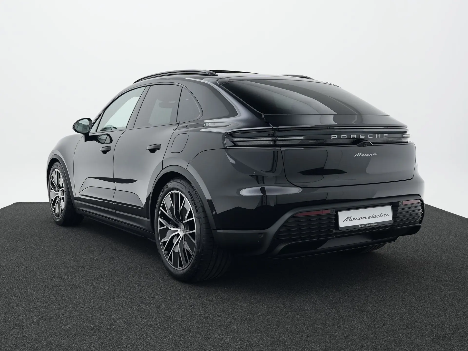 Macan 4