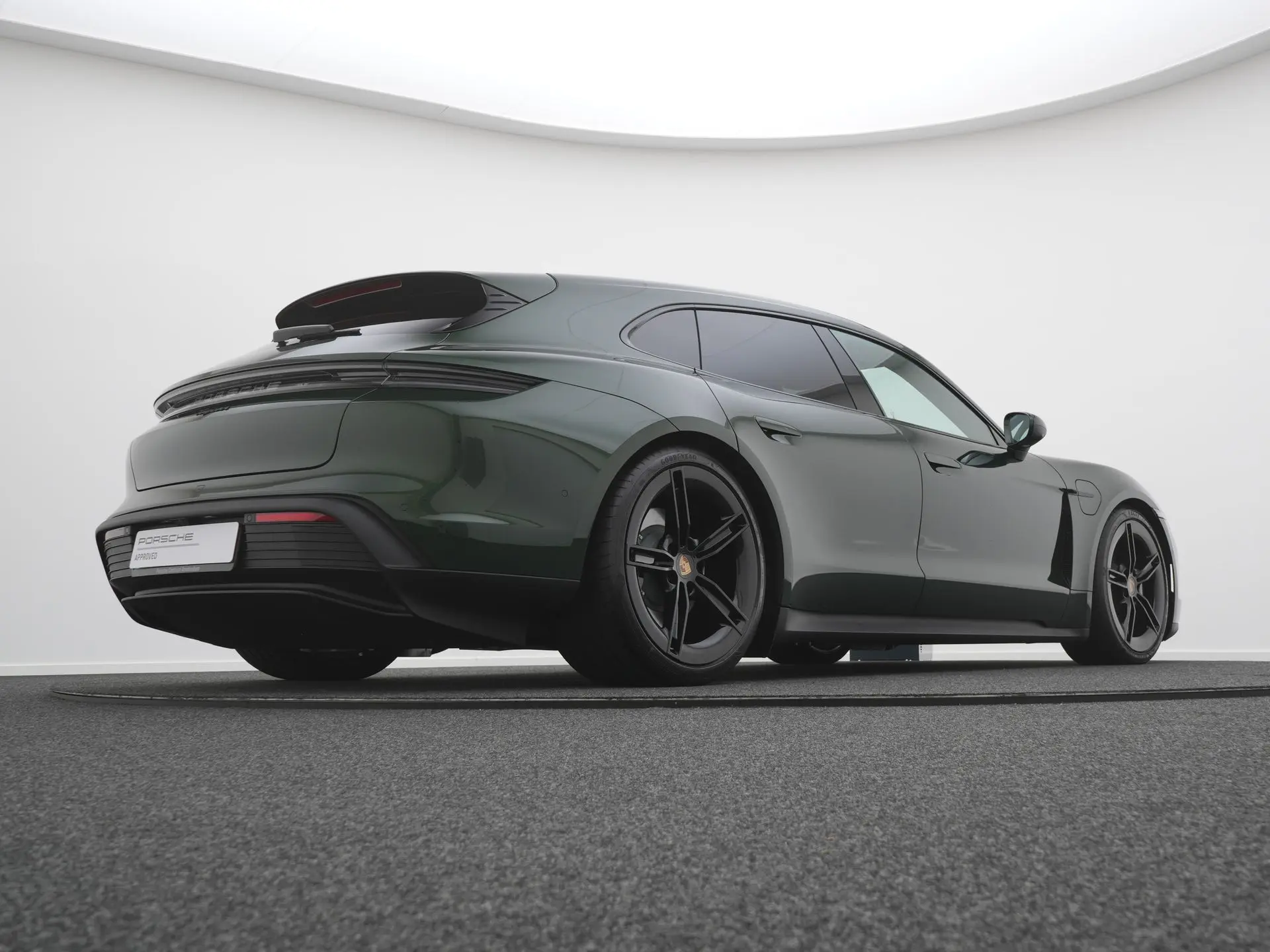 Taycan Sport Tursimo