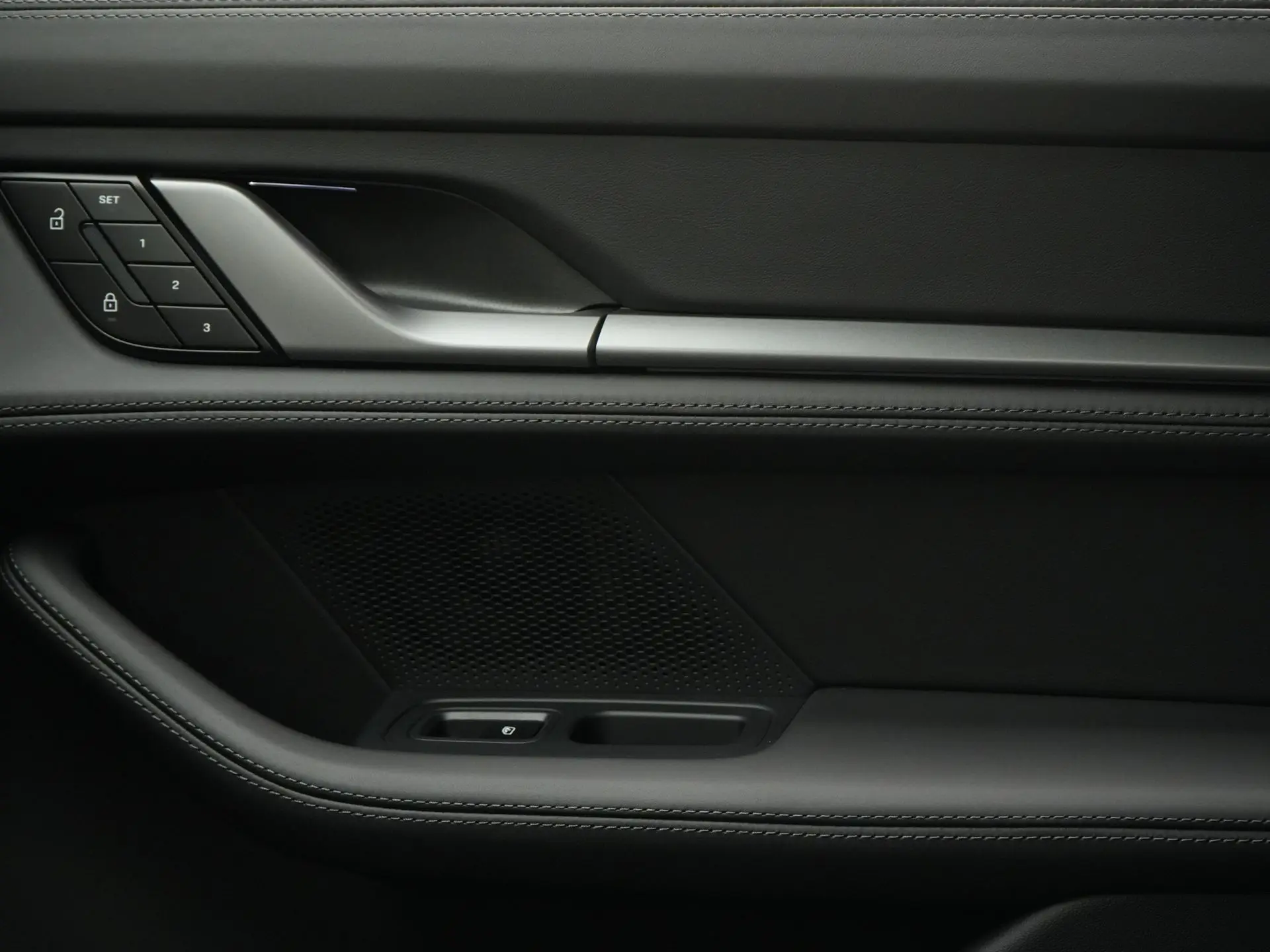 Taycan Sport Tursimo