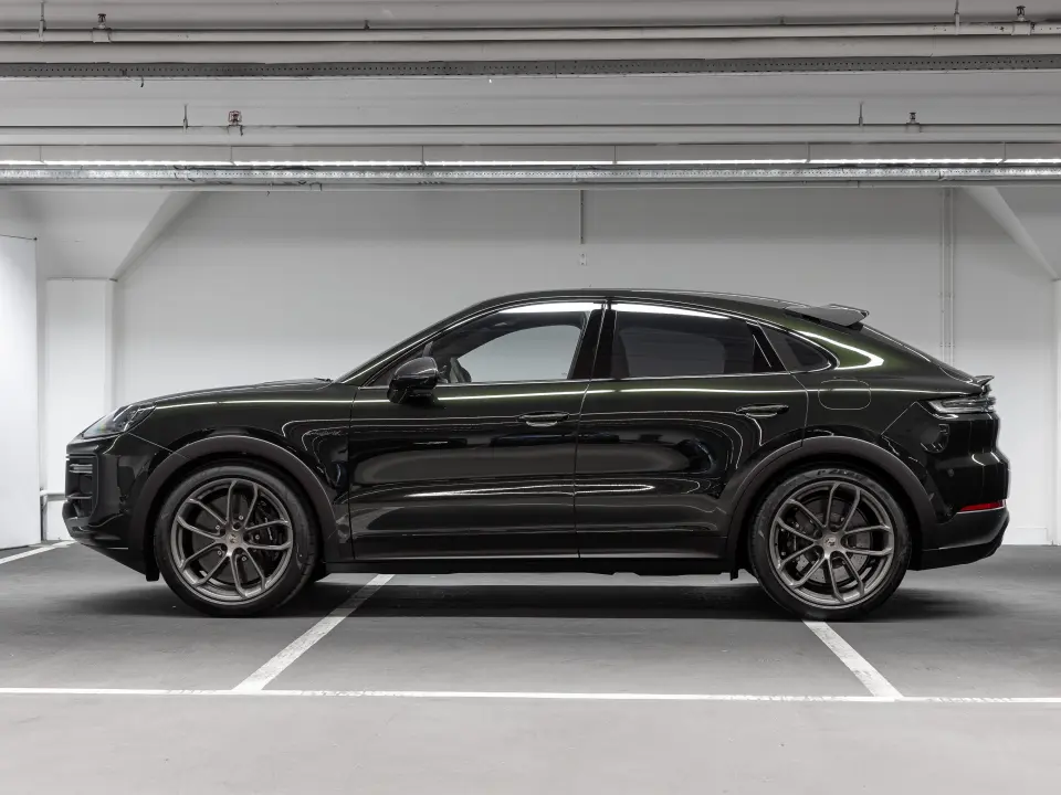 Porsche Cayenne Turbo E-Hybrid Coupé met GT Pakket