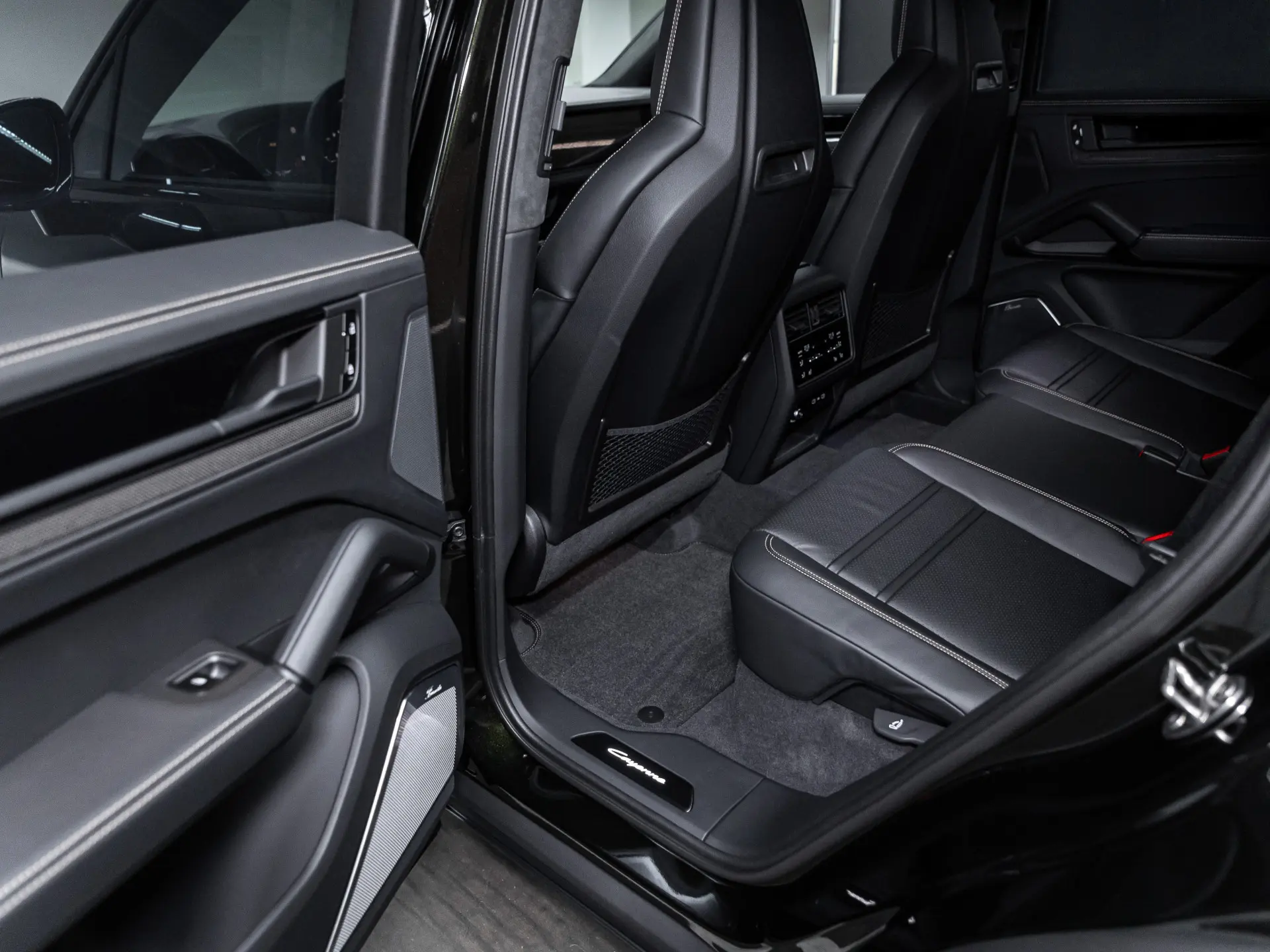 Cayenne Turbo E-Hybrid Coupé met GT Pakket