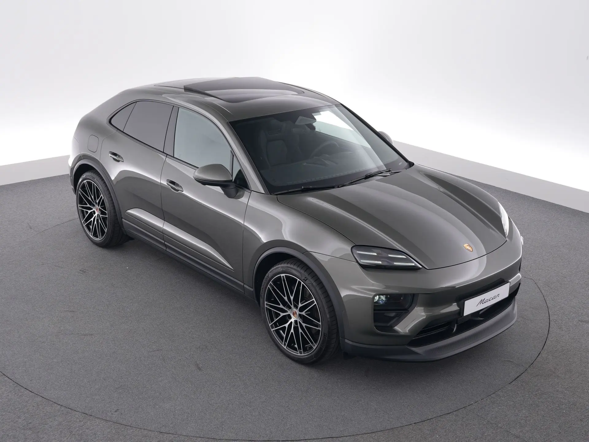 Macan 4
