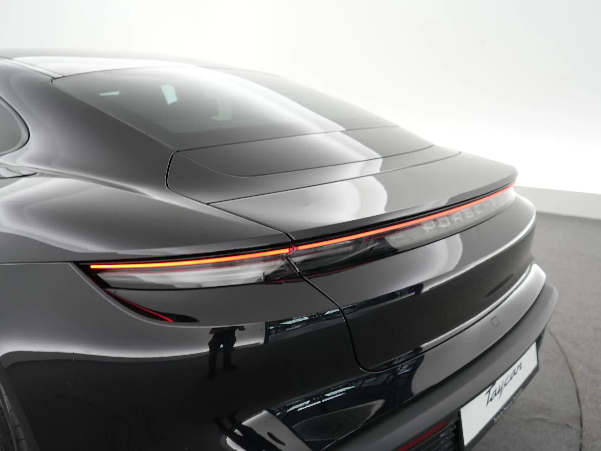 Taycan 4