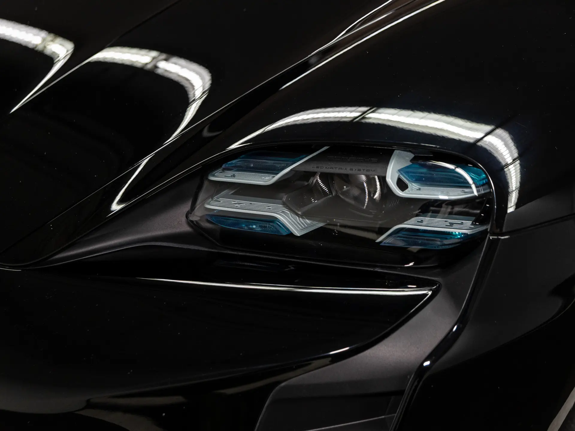 Taycan GTS Sport Turismo