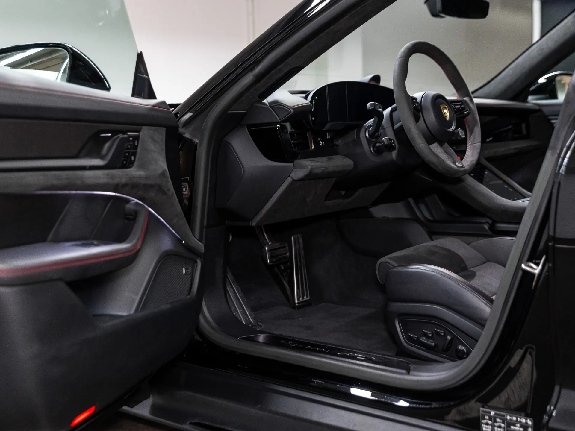 Taycan GTS Sport Turismo