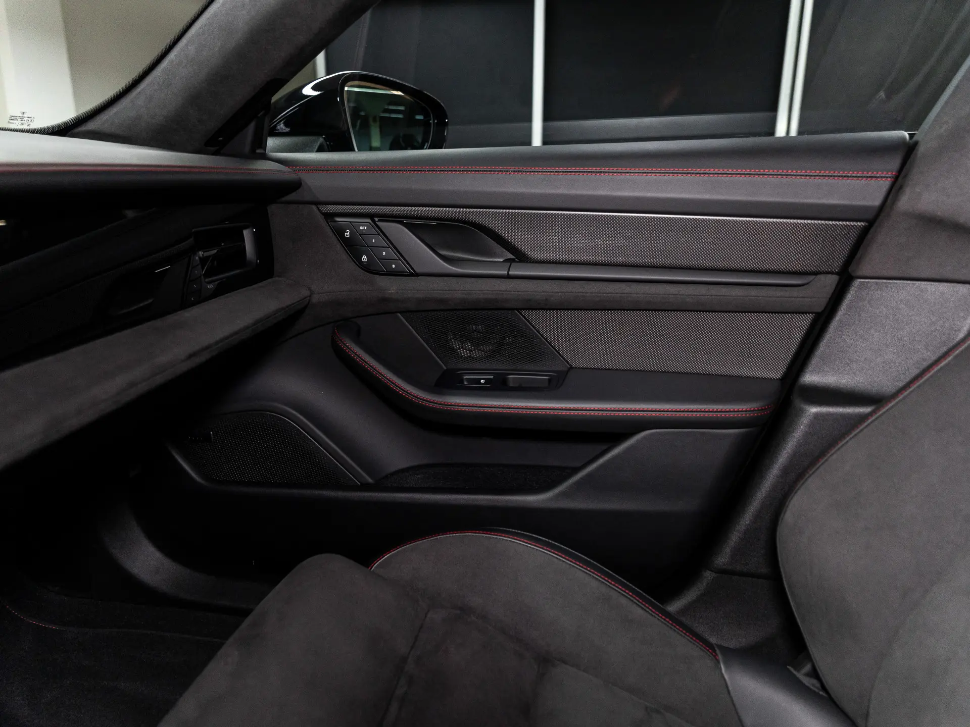 Taycan GTS Sport Turismo