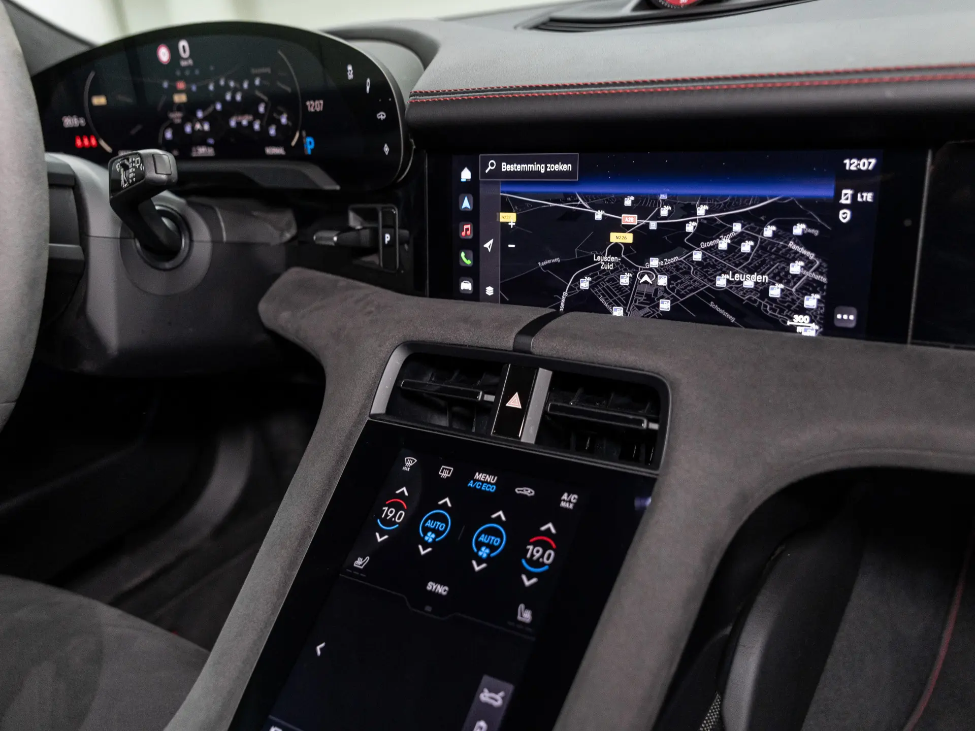 Taycan GTS Sport Turismo