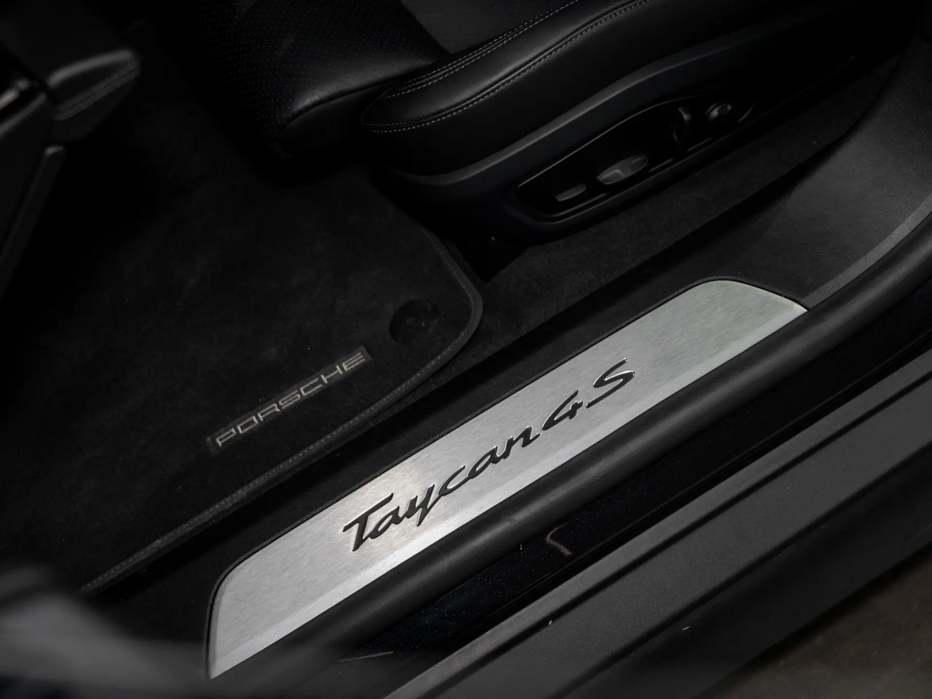 Taycan 4S Sport Turismo