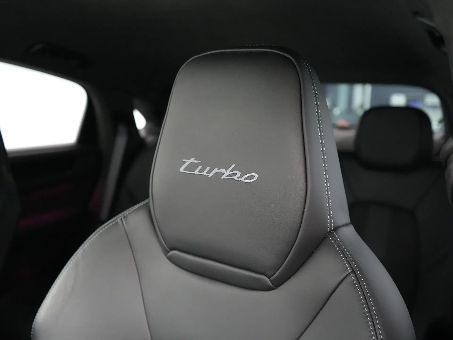 Cayenne Turbo E-Hybrid Coupé met GT-Pakket