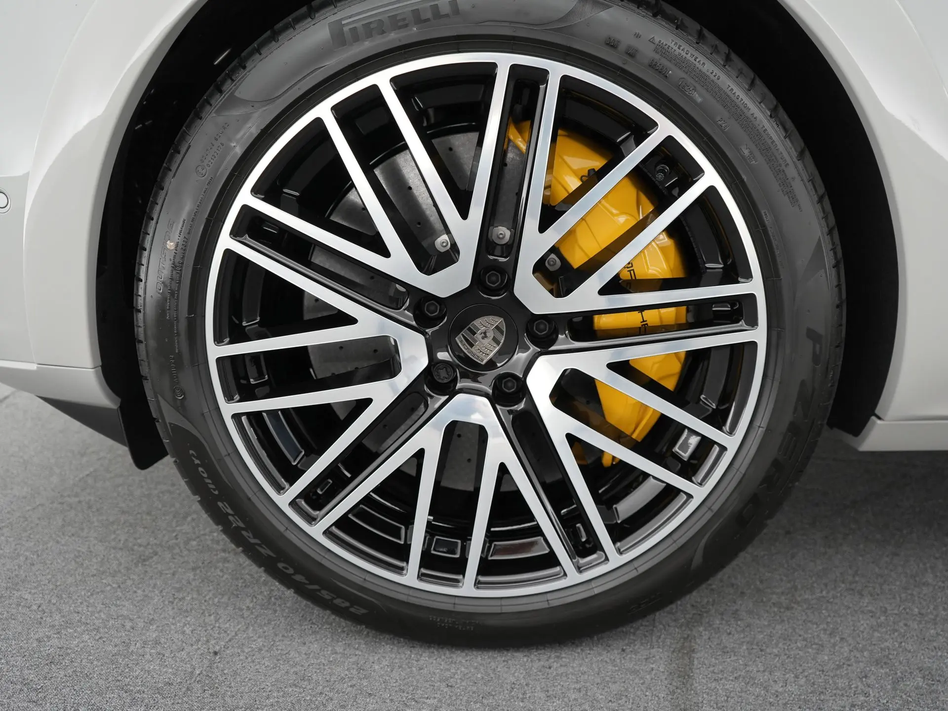 Cayenne Turbo E-Hybrid