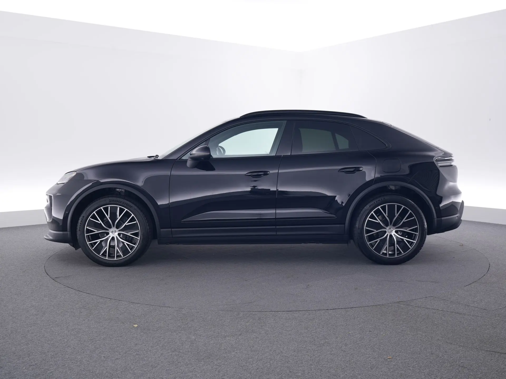 Macan 4