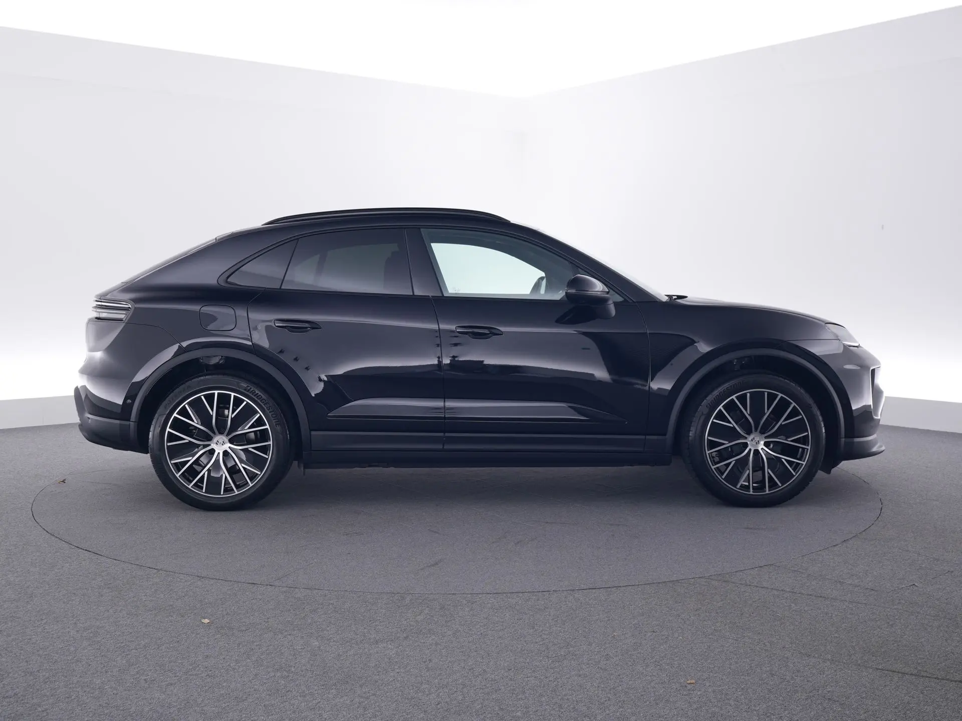 Macan 4