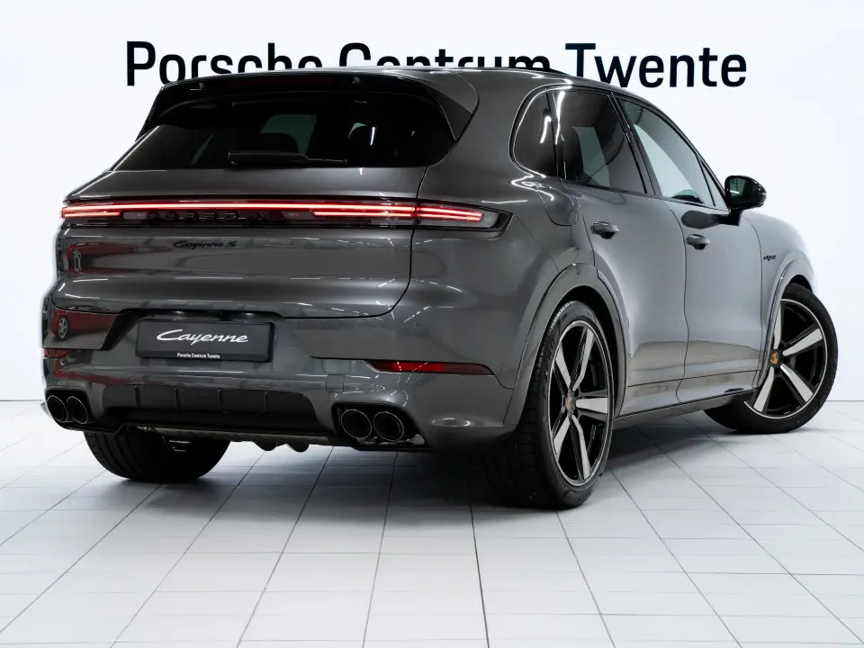 Porsche Cayenne S E-Hybrid Black Edition