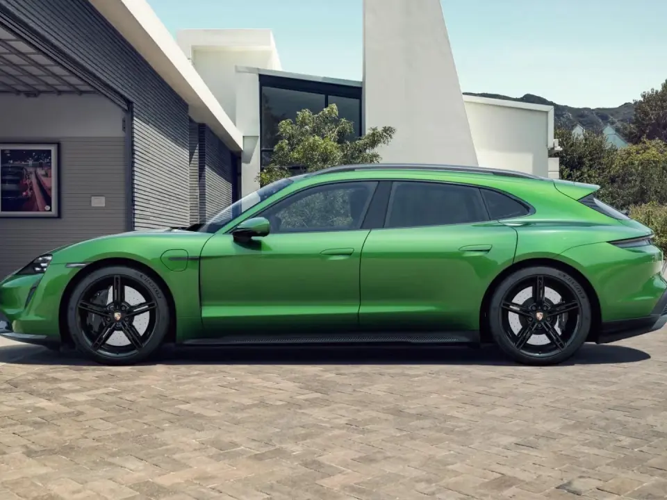 Taycan Turbo S Sport Turismo