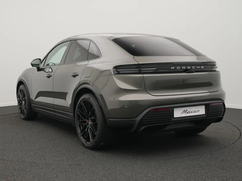 Porsche Macan 4