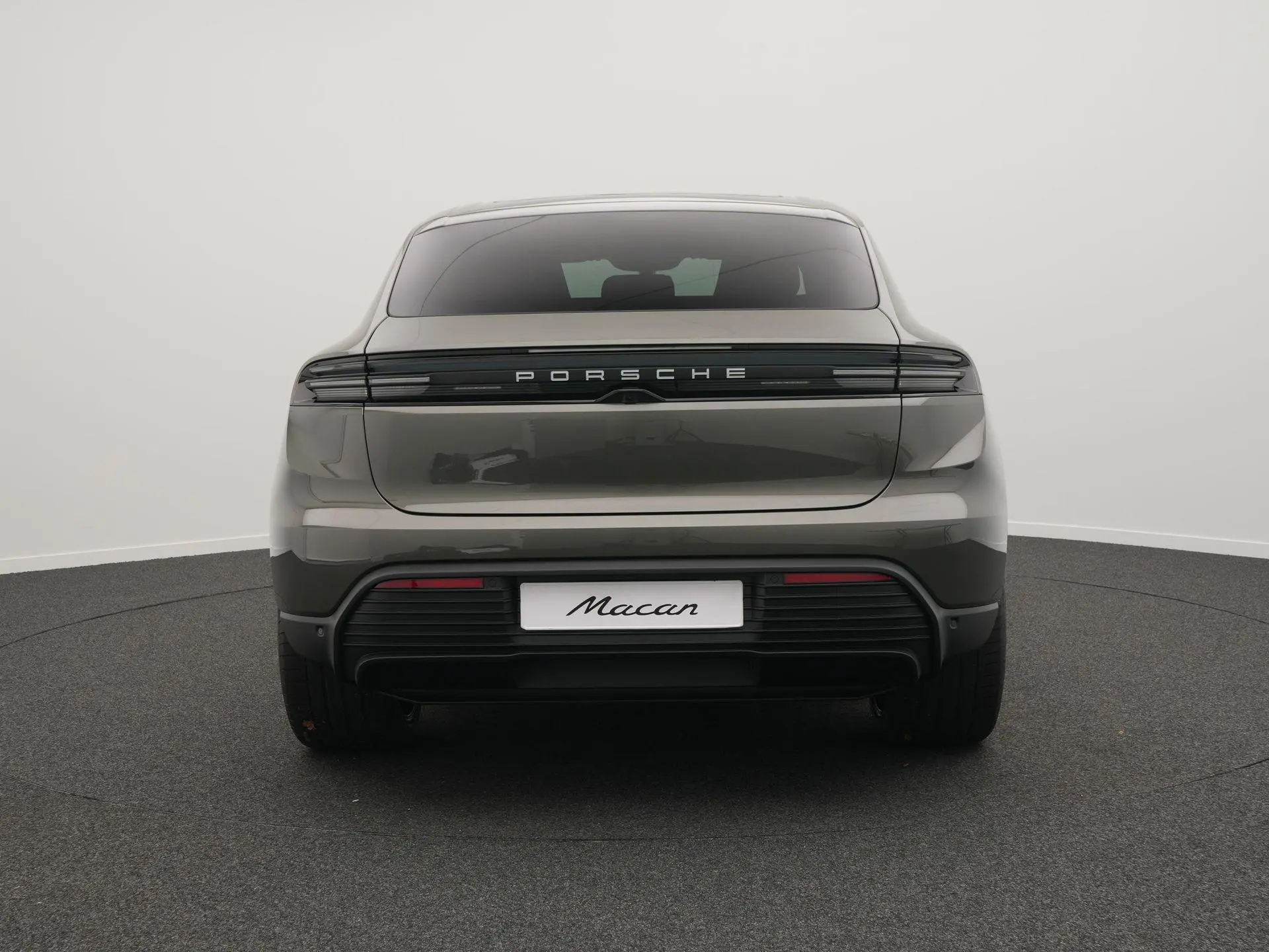 Macan 4