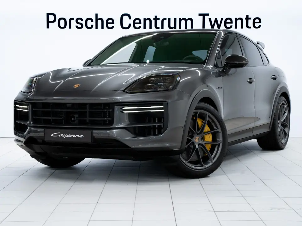 Porsche Cayenne Turbo E-Hybrid Coupé met GT Pakket