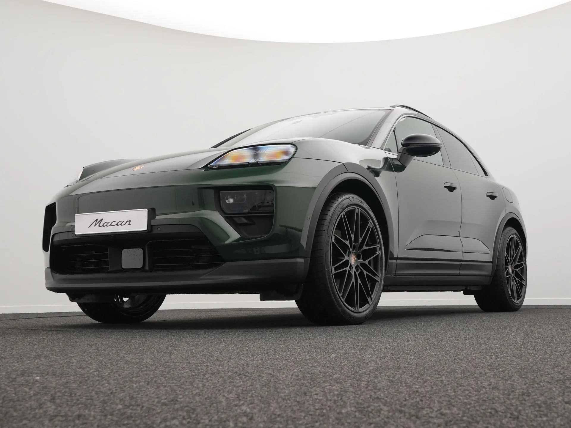 Macan 4
