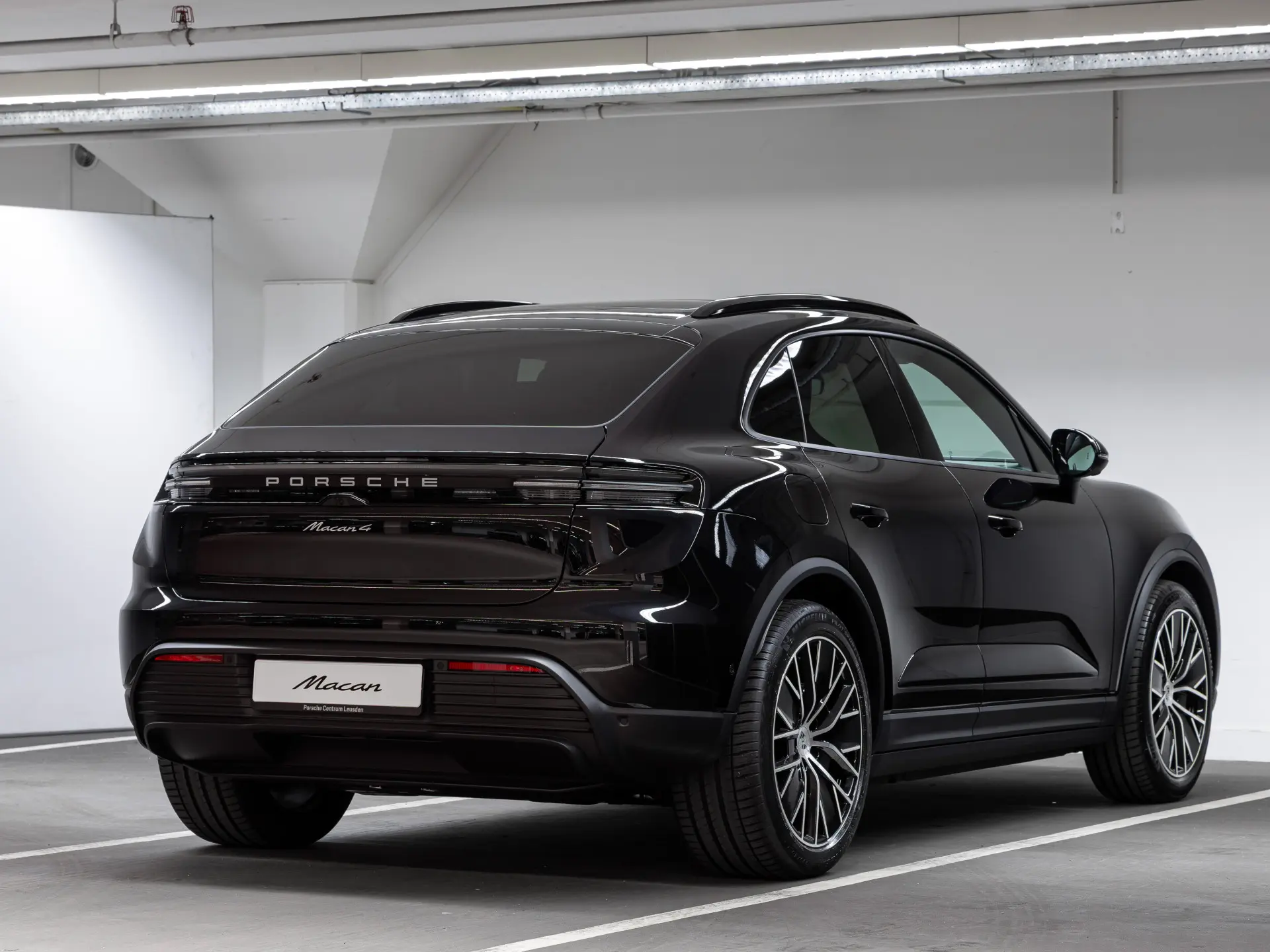 Macan 4