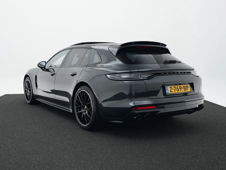 Porsche Panamera 4 E-Hybrid Sport Turismo Platinum Edition