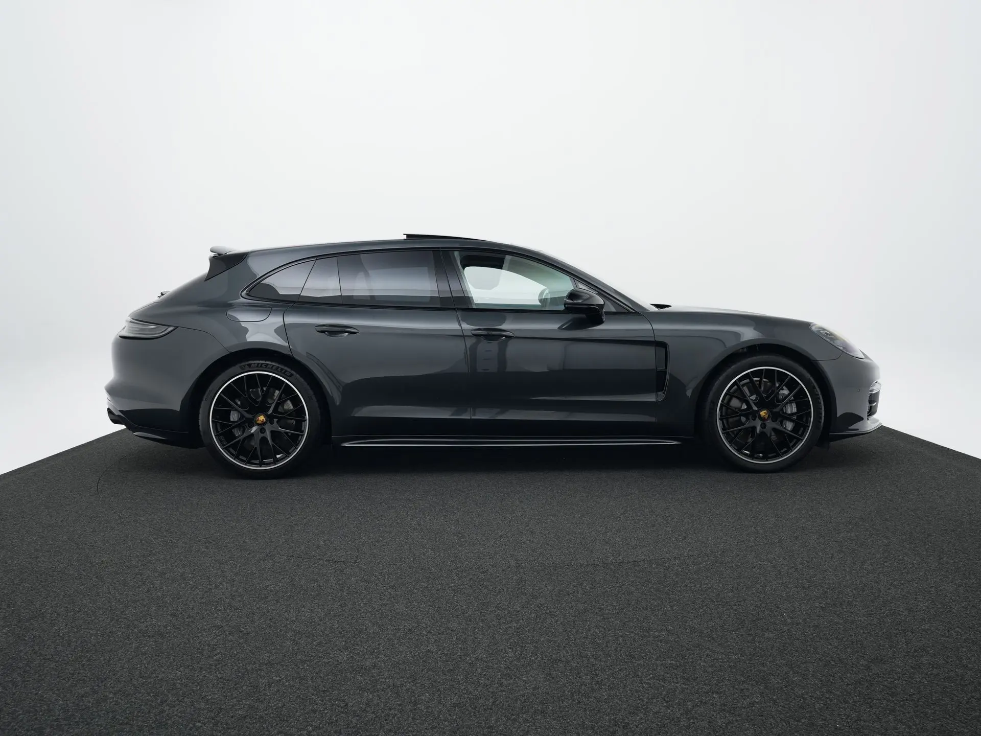 Panamera 4 E-Hybrid Sport Turismo Platinum Edition