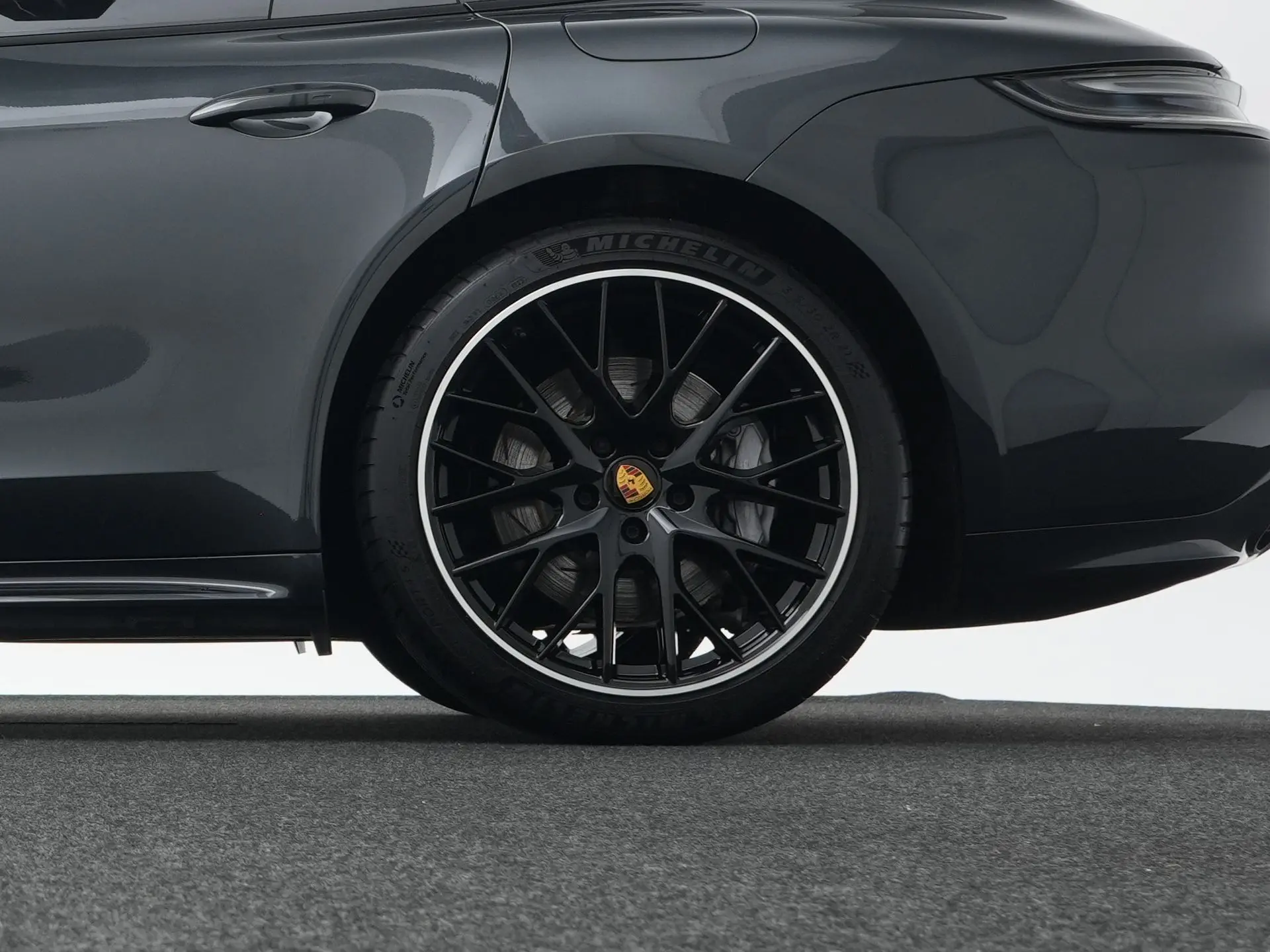 Panamera 4 E-Hybrid Sport Turismo Platinum Edition