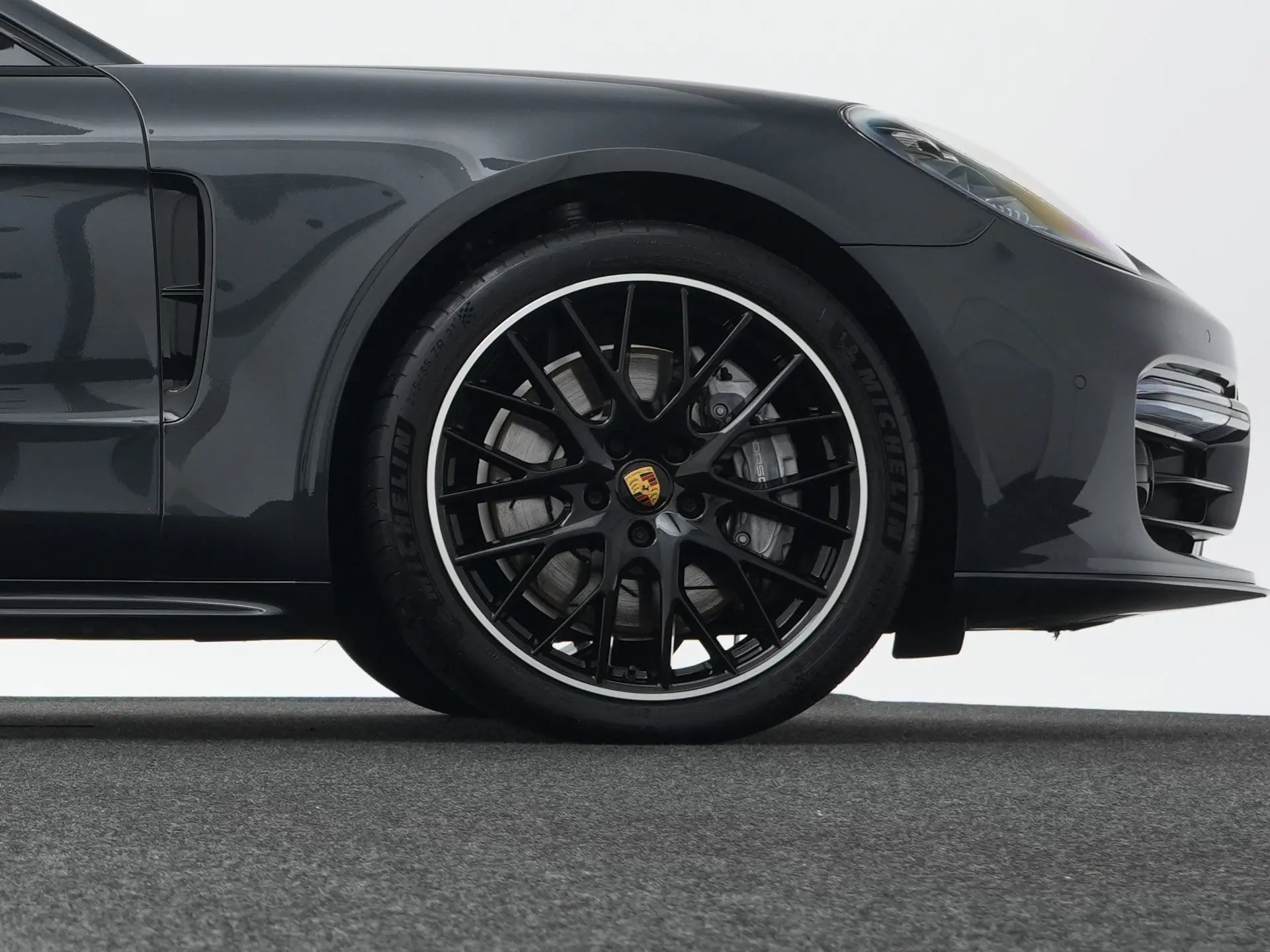 Panamera 4 E-Hybrid Sport Turismo Platinum Edition