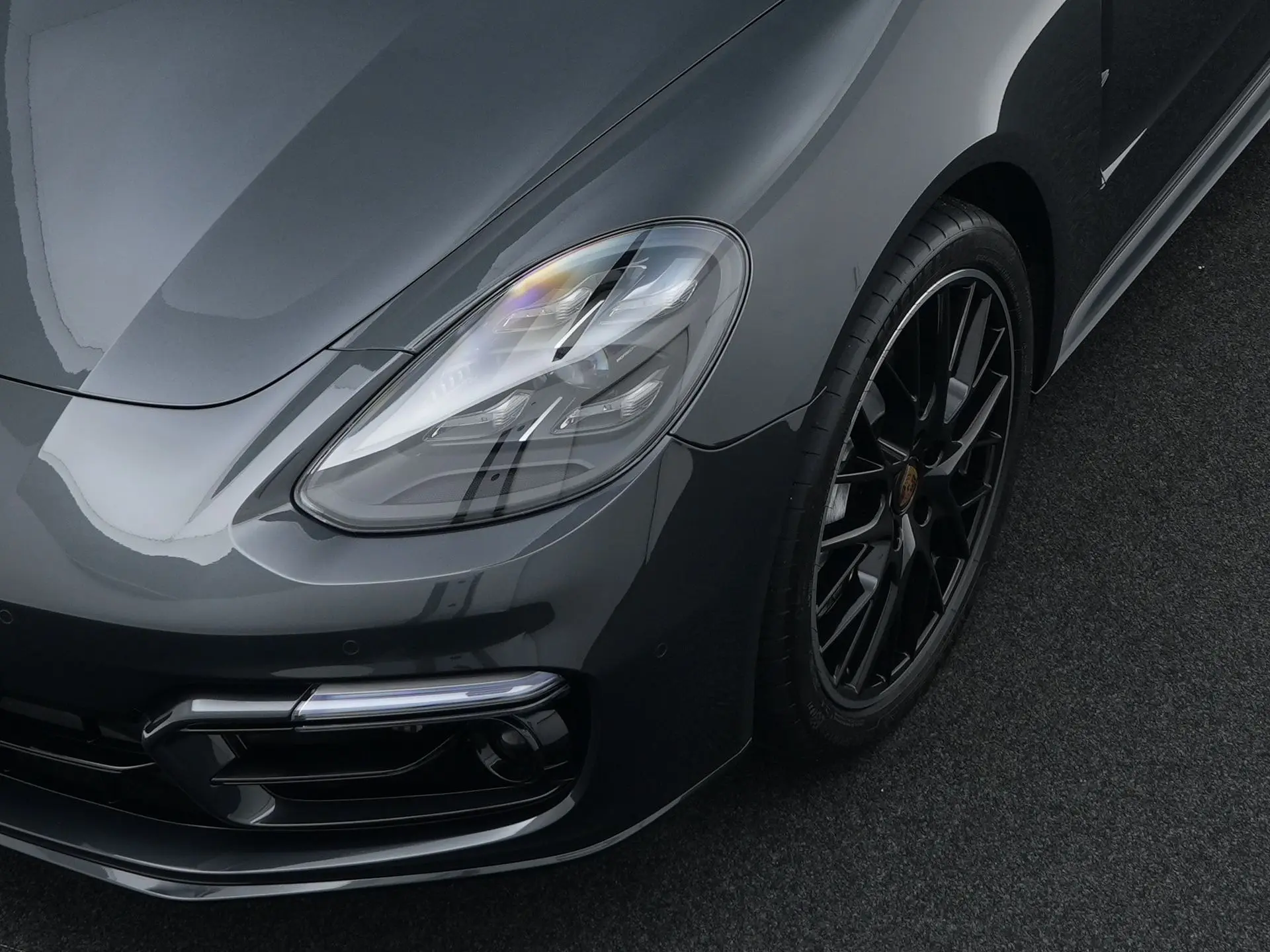 Panamera 4 E-Hybrid Sport Turismo Platinum Edition