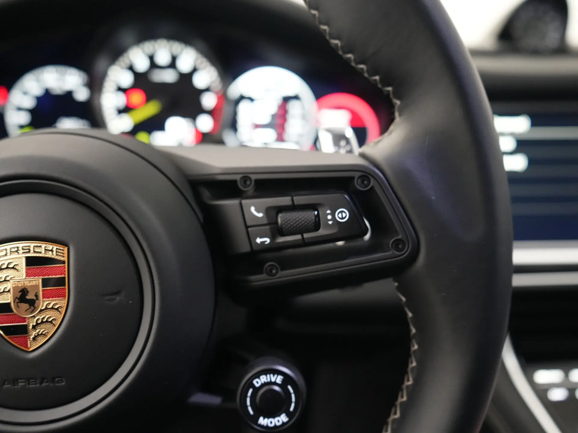 Panamera 4 E-Hybrid Sport Turismo Platinum Edition