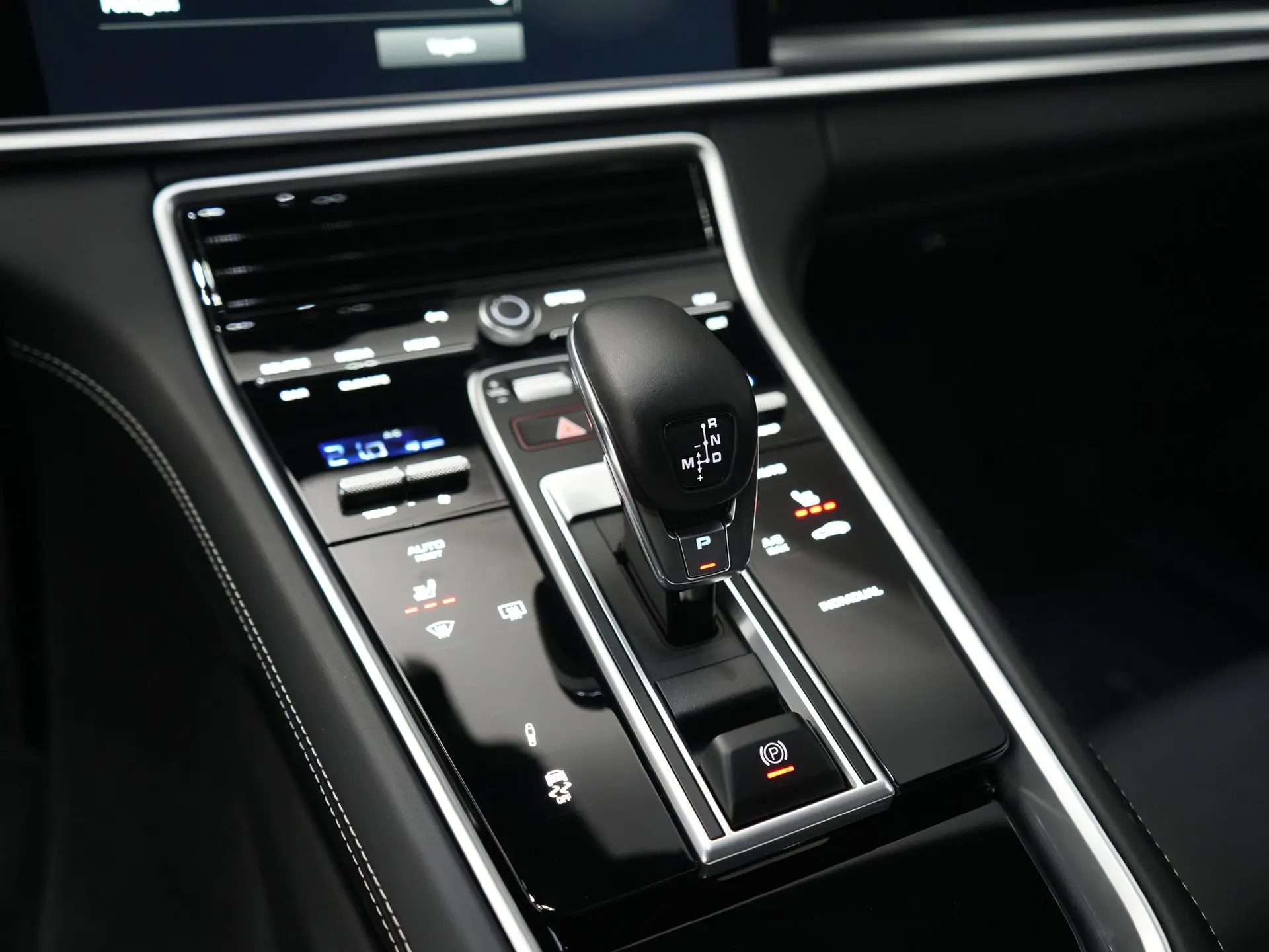 Panamera 4 E-Hybrid Sport Turismo Platinum Edition