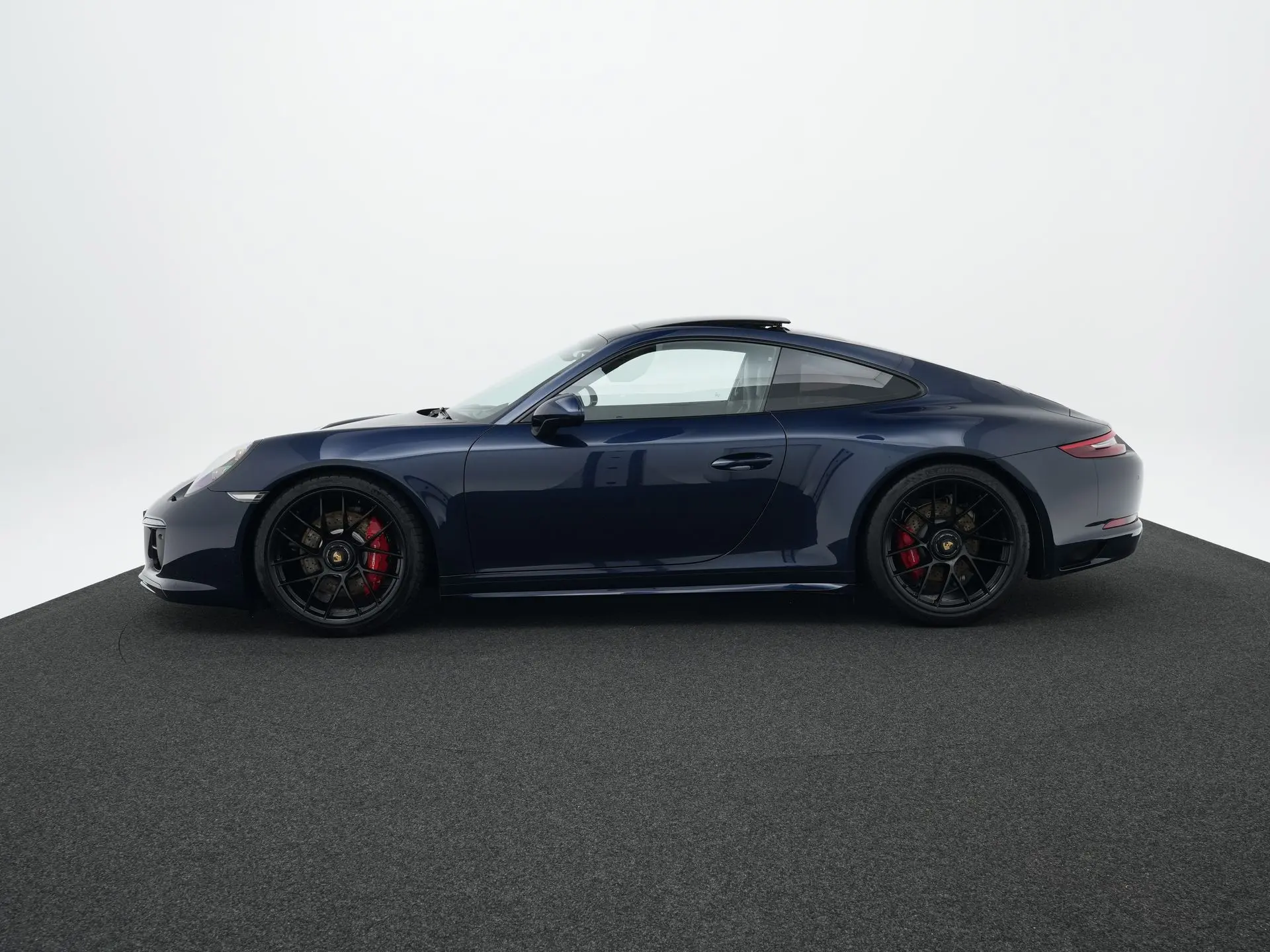 911 Carrera 4 GTS