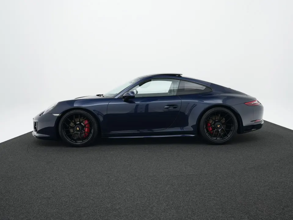 Porsche 911 Carrera 4 GTS
