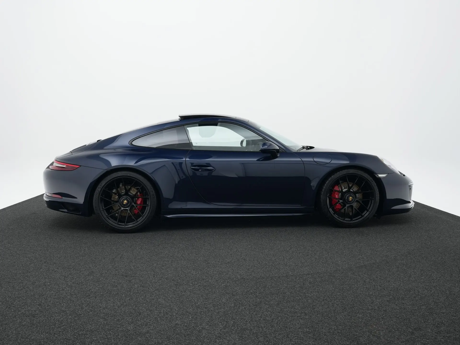 911 Carrera 4 GTS
