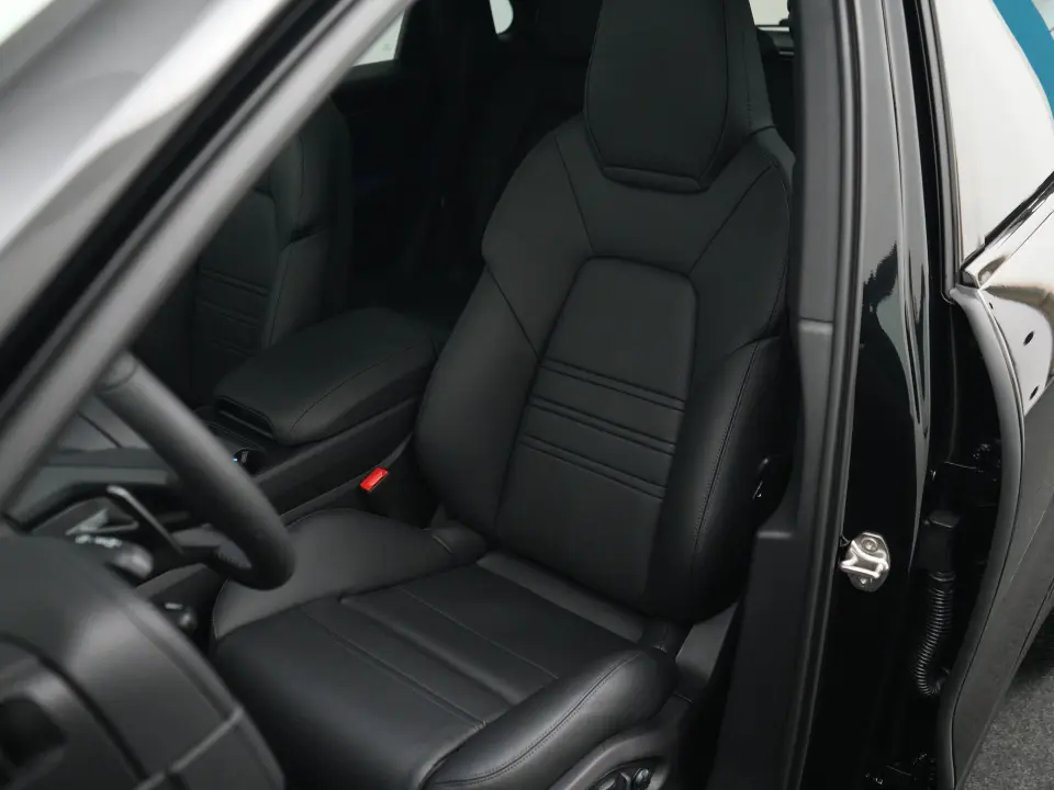 Cayenne E-Hybrid Black Edition