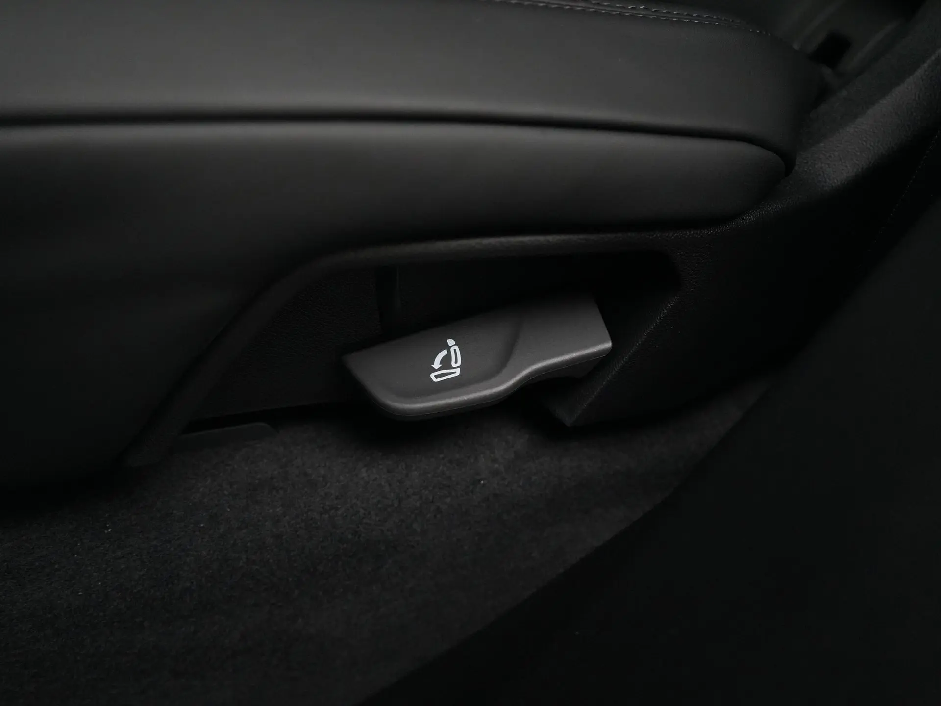 Cayenne E-Hybrid Black Edition