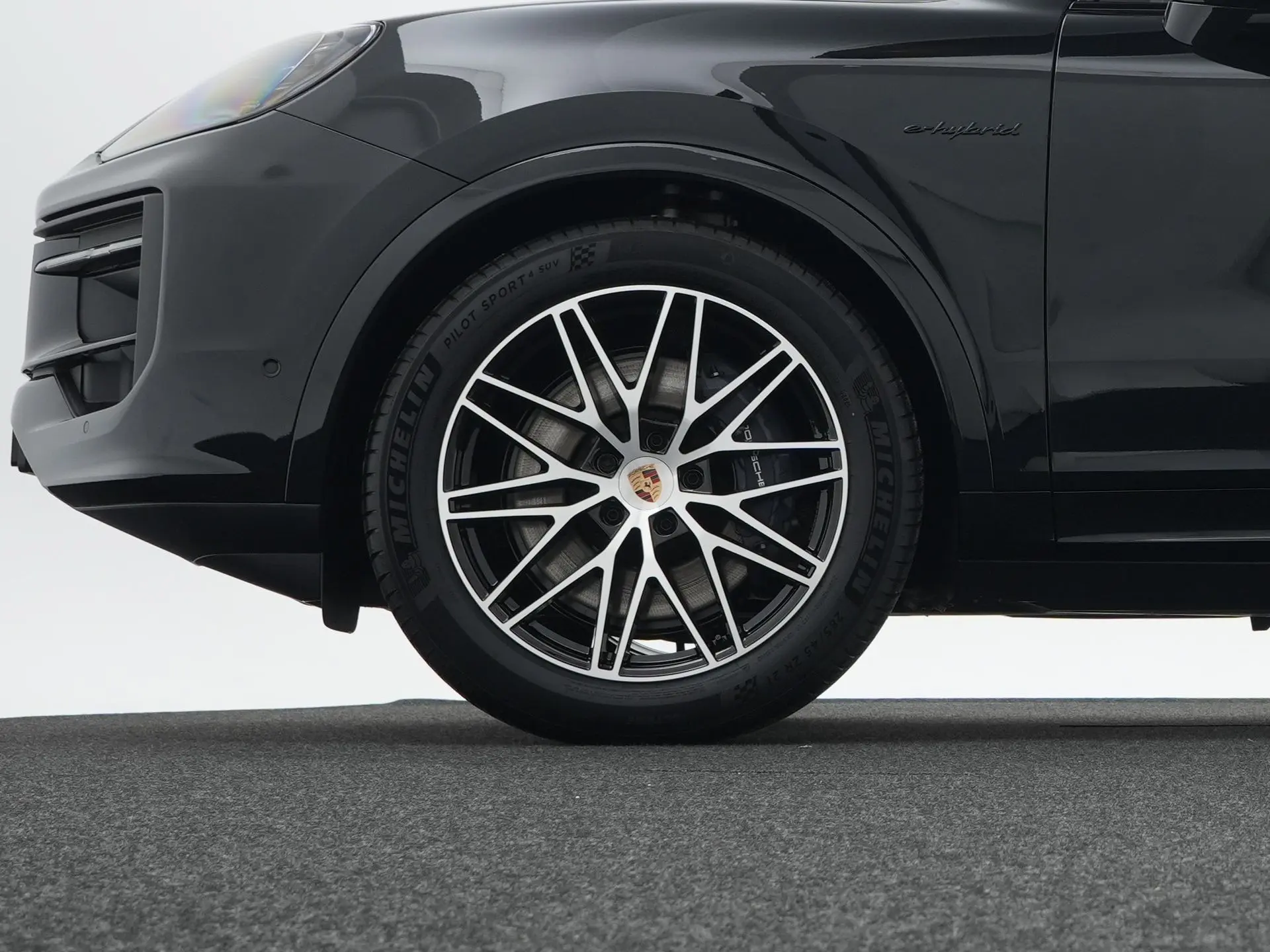 Cayenne E-Hybrid Black Edition