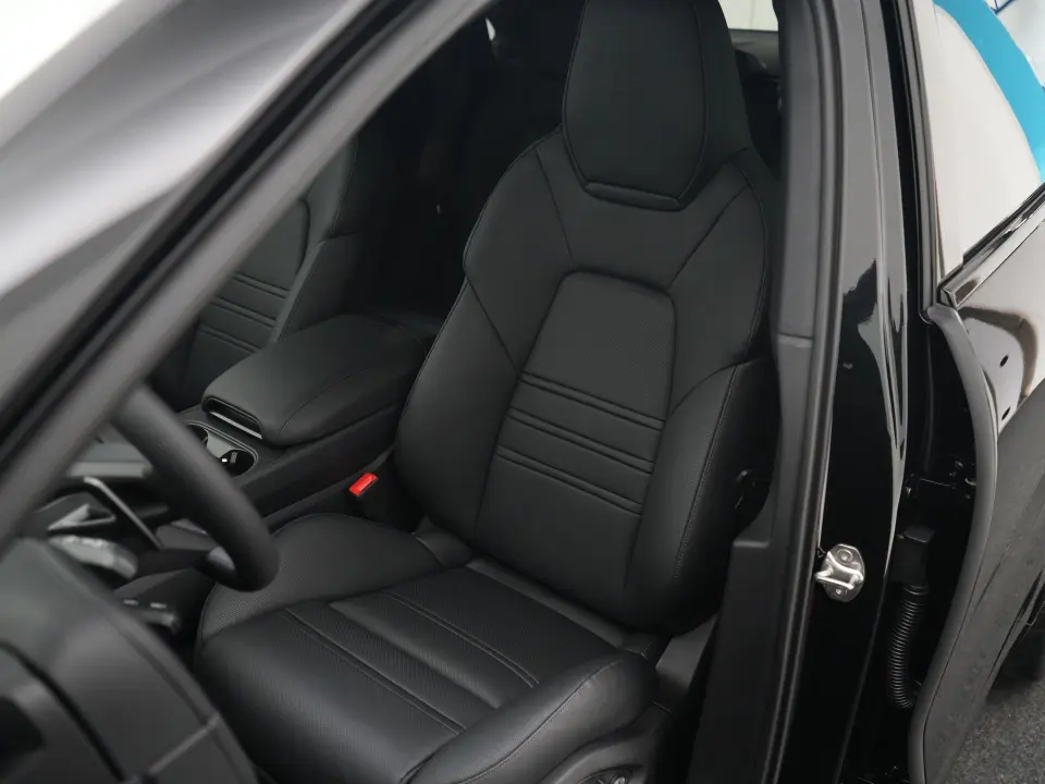 Cayenne E-Hybrid Black Edition Coupé